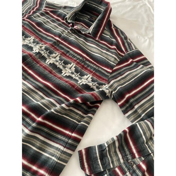 Woolrich Southwestern Aztec Print 100% cotton long sleeve striped flannel SZ XXL - Picture 2 of 8